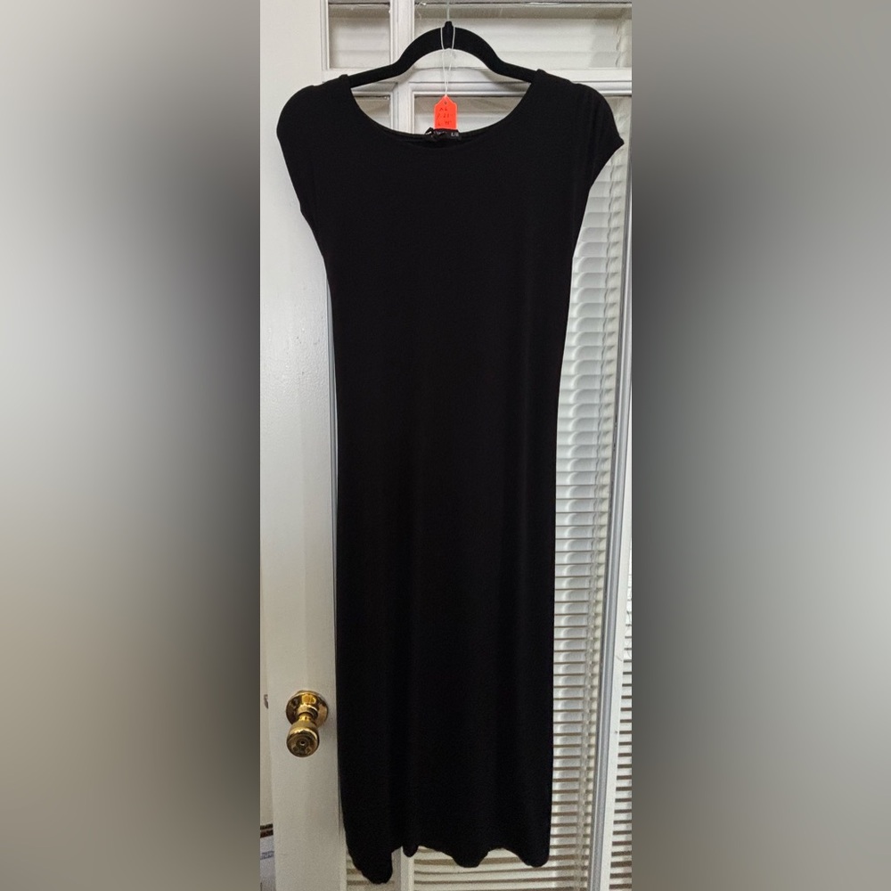 Elegant Black Dress-size XL - Picture 2 of 8